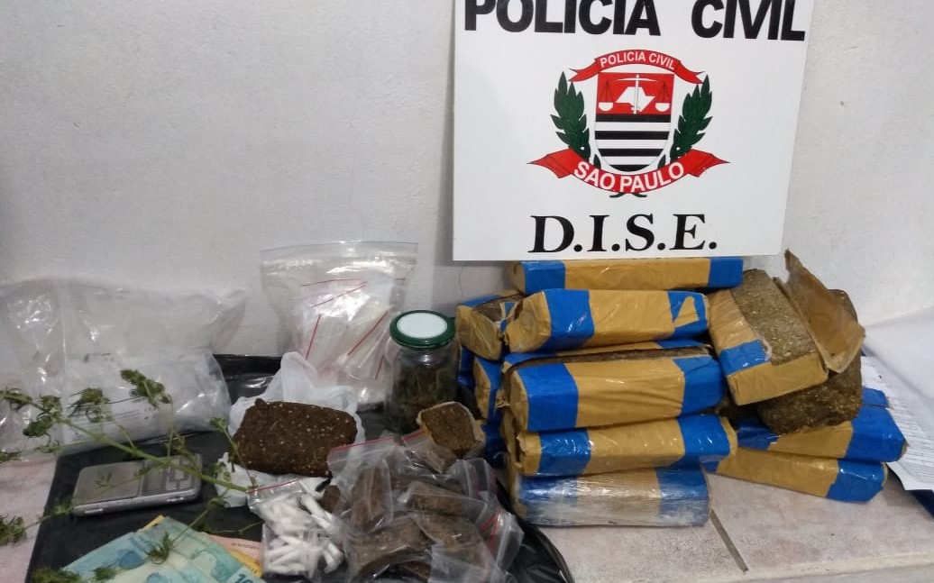 DISE intercepta carga de entorpecentes e utensílios do tráfico em Botucatu