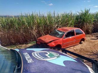 Carro furtado em Botucatu 