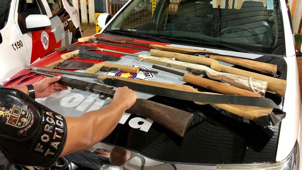 Polícia apreende 21 armas de fabricação artesanal após briga com disparos em Botucatu