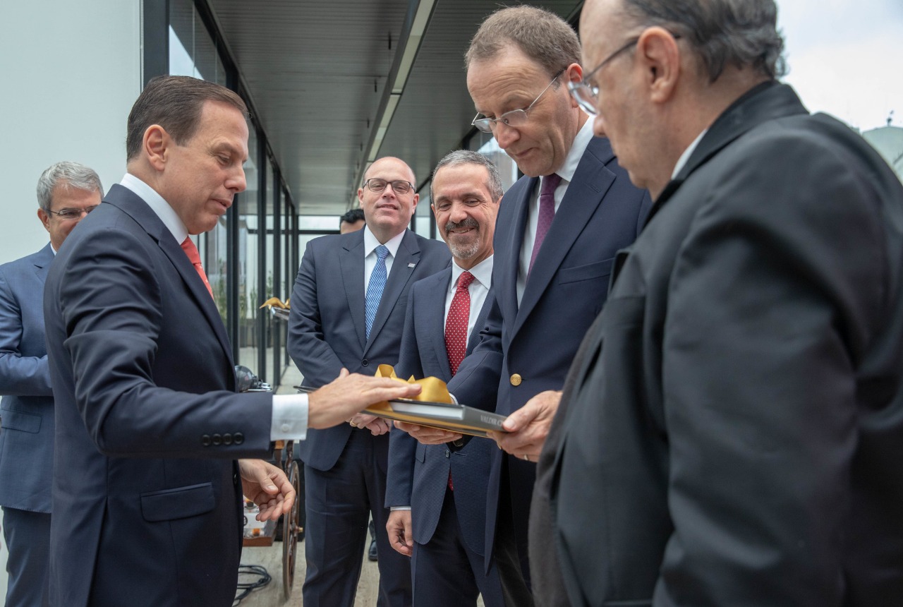 SP confirma investimento de R$ 1 bilhão da Nestlé e parceria para formar jovens