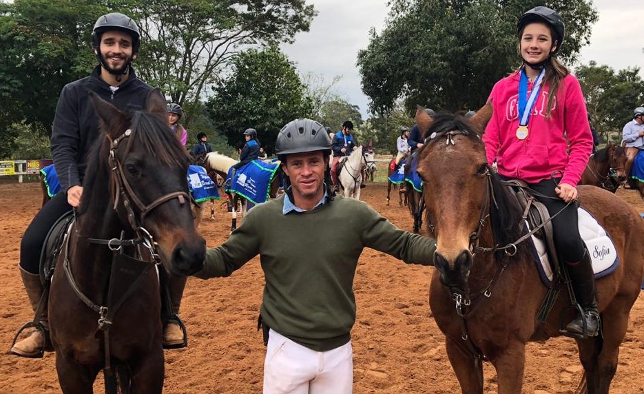 ABHIR – Cavaleiros da Hípica Vitoreli participam de prova em Tietê