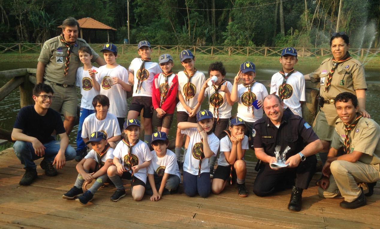 Grupo Escoteiro Padre Anchieta faz acampamento no Parque Municipal de Botucatu