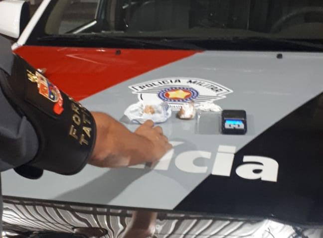 Adolescente é apreendido com crack, cocaína e balança de precisão em sua casa no Marajoara