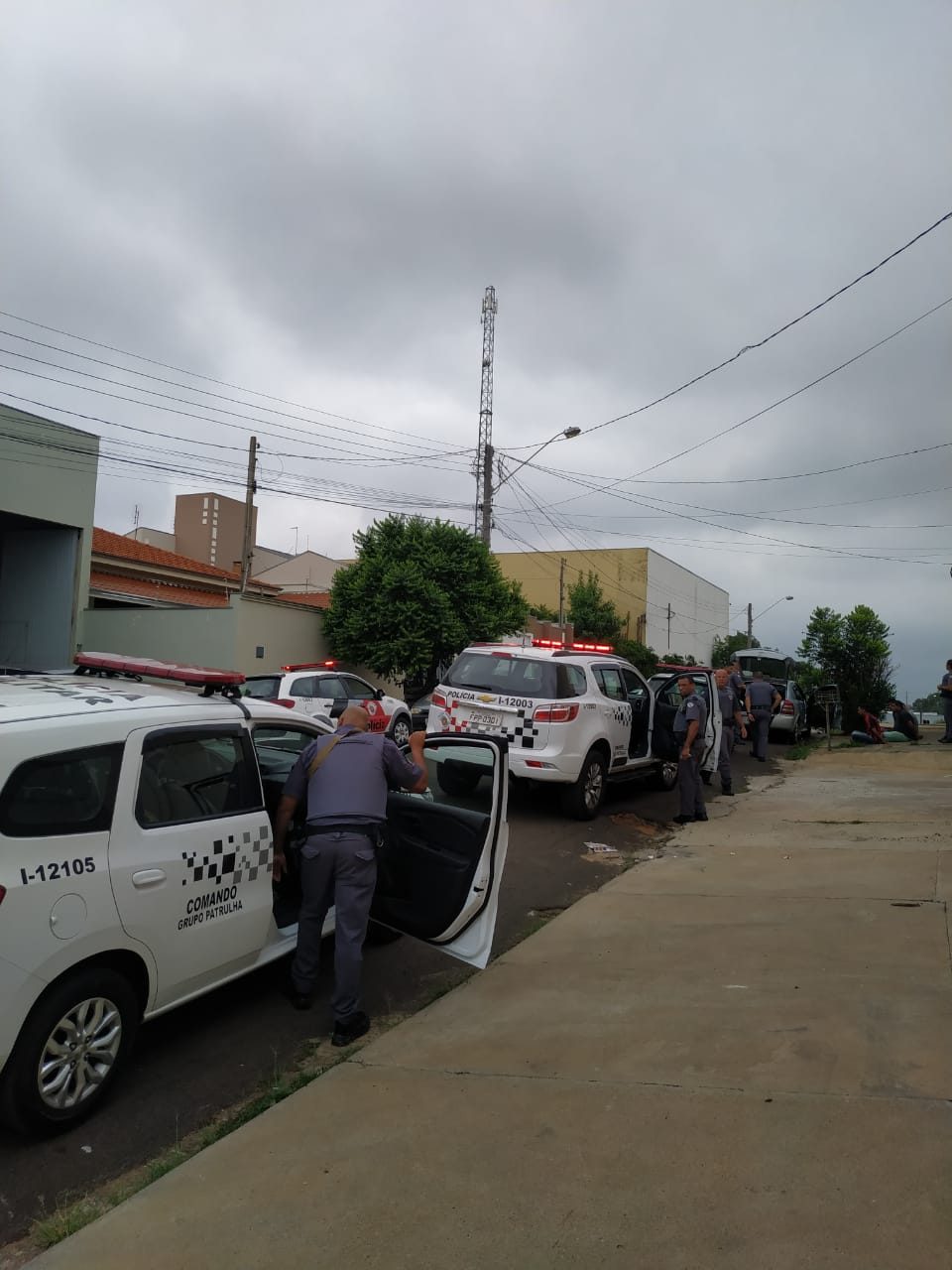 Contrabando Polícia Militar Apreende Grande Carga De Cigarro Em Botucatu Jornal Acontece Botucatu