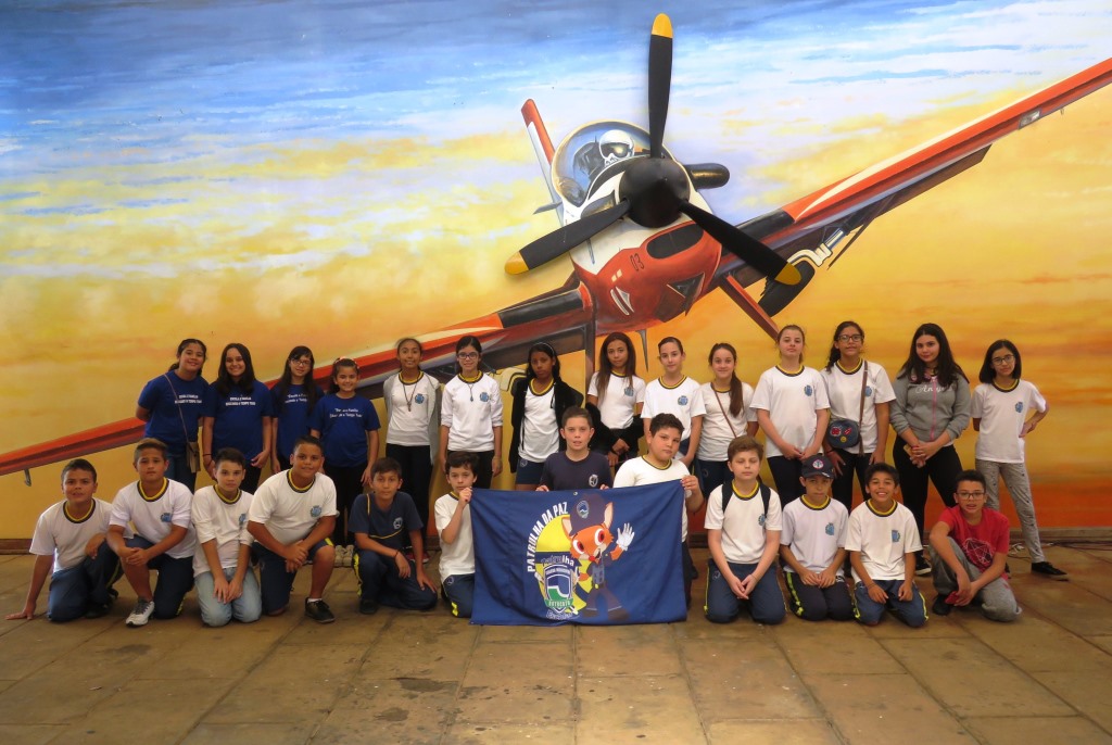 Patrulha da Paz realiza viagem para Academia da Força Aérea