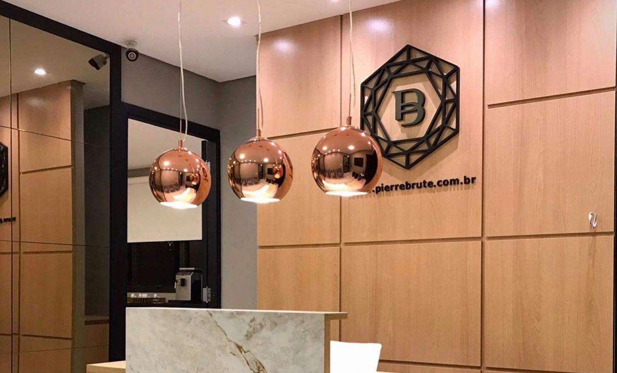 Conheça a Pierre Brute, um novo conceito com semijoias finas em Botucatu