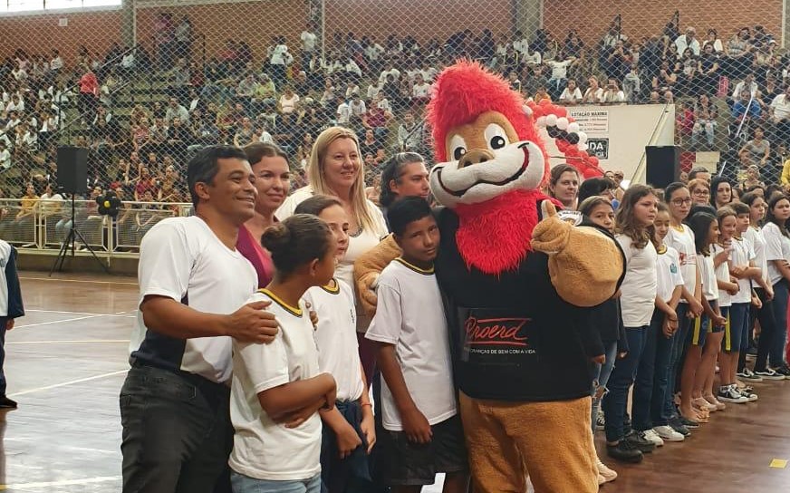 Proerd realiza a formatura de mais de 1,3 mil alunos em Botucatu