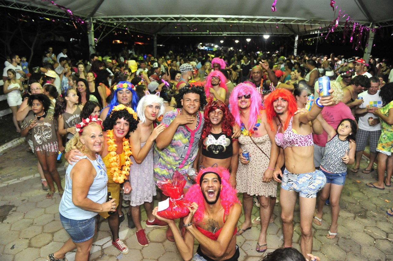 Carnaval: Rio Bonito recebe hoje o ‘Banho das Donzelas’ Carnaval: Rio Bonito recebe hoje o ‘Banho das Donzelas’
