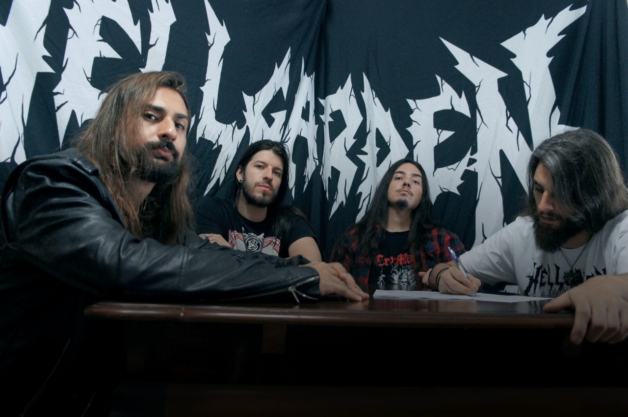 Banda botucatuense assina com gravadora internacional para lançamento do primeiro álbum Banda botucatuense assina com gravadora internacional para lançamento do primeiro álbum