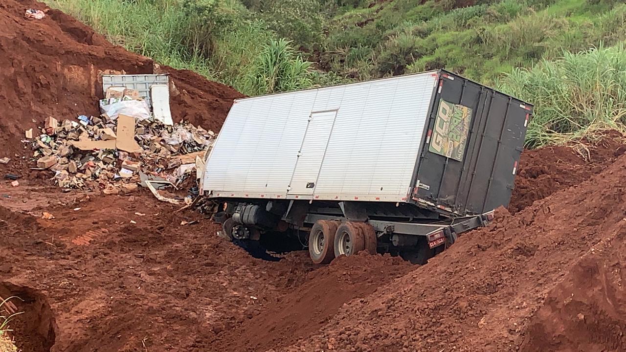 Dois acidentes são registrados em desvio na Rondon em Botucatu; confira cobertura em vídeo