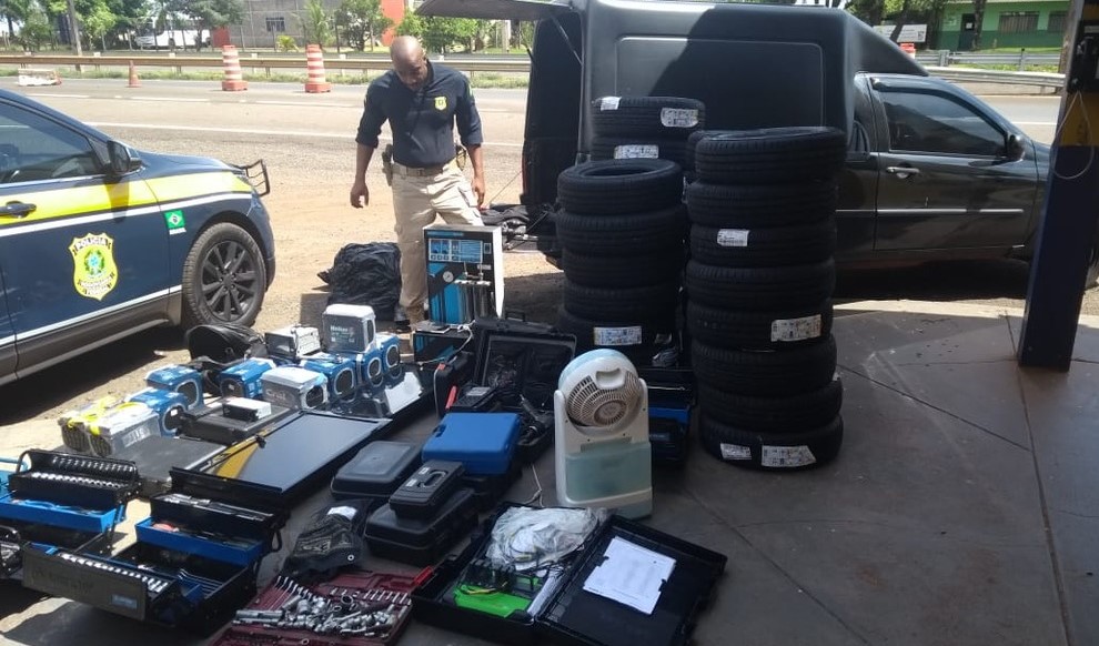 Carro e peças automotivas avaliados em R$ 300 mil são furtados de oficina em São Manuel