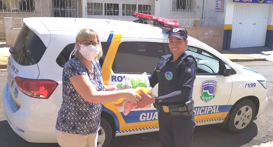 Covid-19: grupo do IBB/Unesp produz e distribui máscaras à comunidade