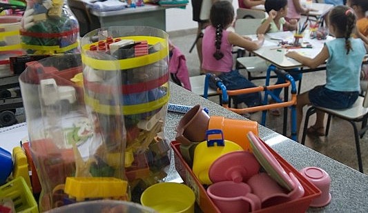 Volta às aulas nas escolas estaduais começará pela educação infantil e vai ter rodízio