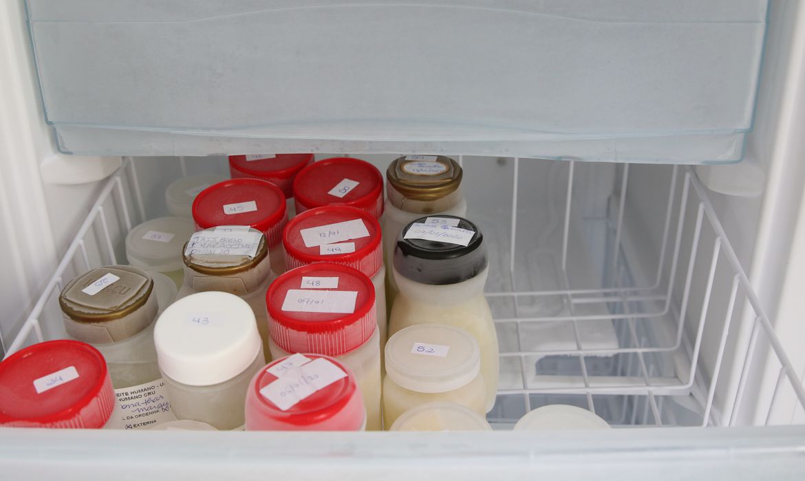 Banco de Leite Humano (BLH) do HCFMB precisa de doações de leite materno