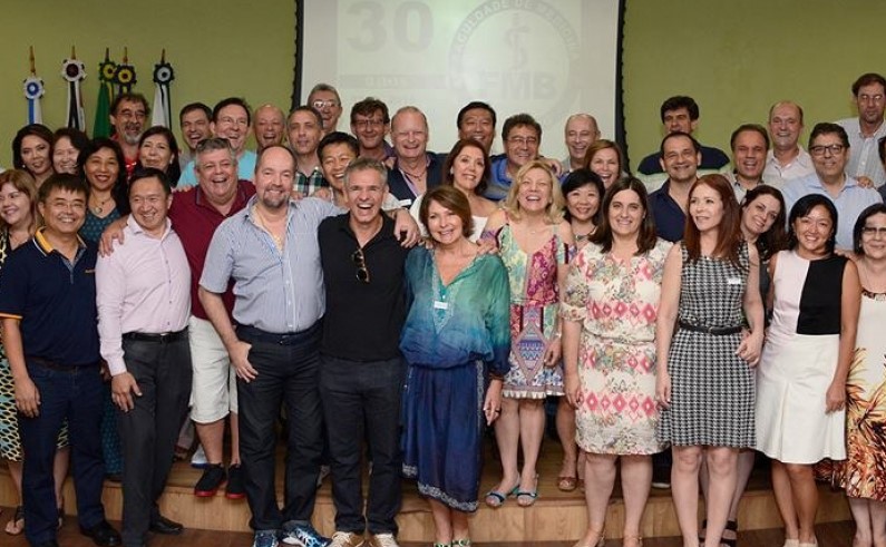 Turma de Medicina da Unesp realiza doação para combate à COVID-19