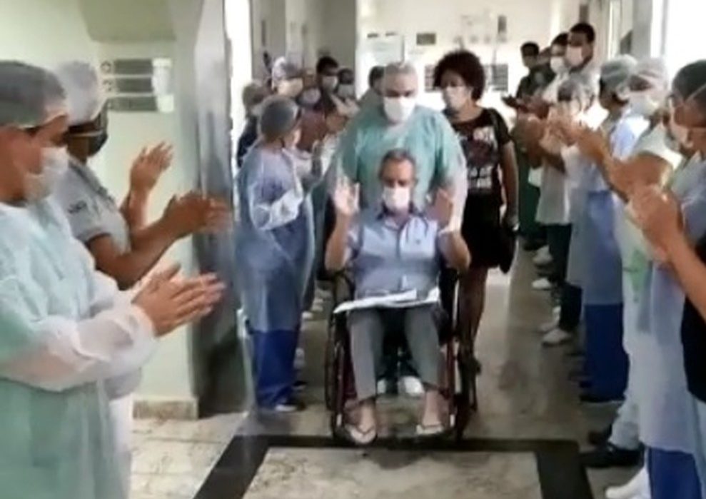 Idoso que foi primeiro caso confirmado de Covid-19 em Ourinhos recebe alta sob aplausos