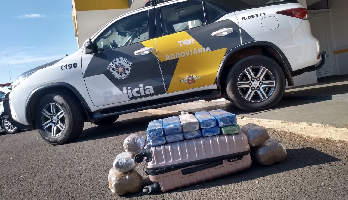 TOR apreende grande quantidade de droga dentro de ônibus na Castelo Branco