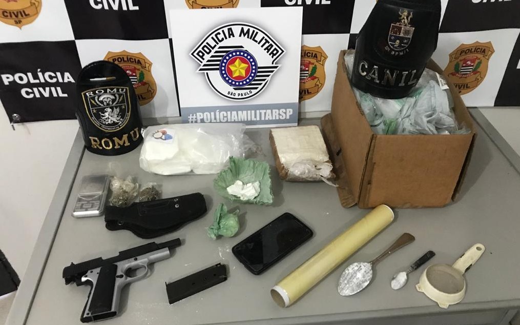 Operação policial em São Manuel prende duas pessoas com armas, dinheiro e drogas