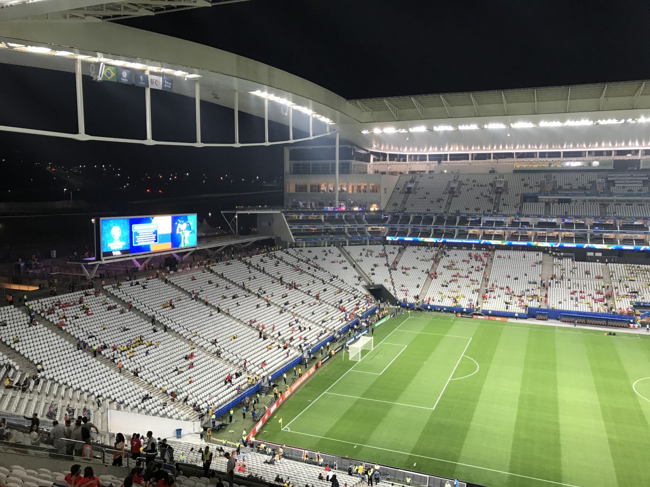 Governo de SP veta retorno de público a estádios de futebol