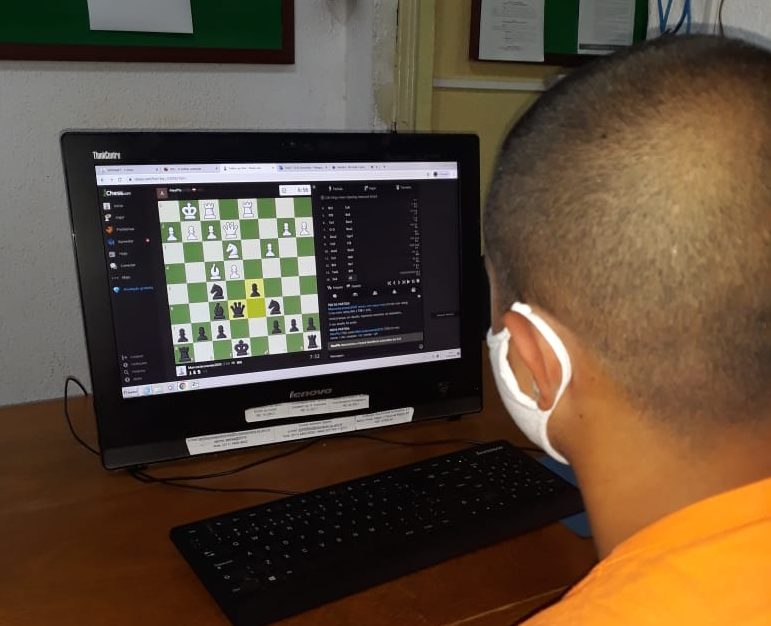 Centro da Fundação CASA de Botucatu participa do I Torneio Online de Xadrez
