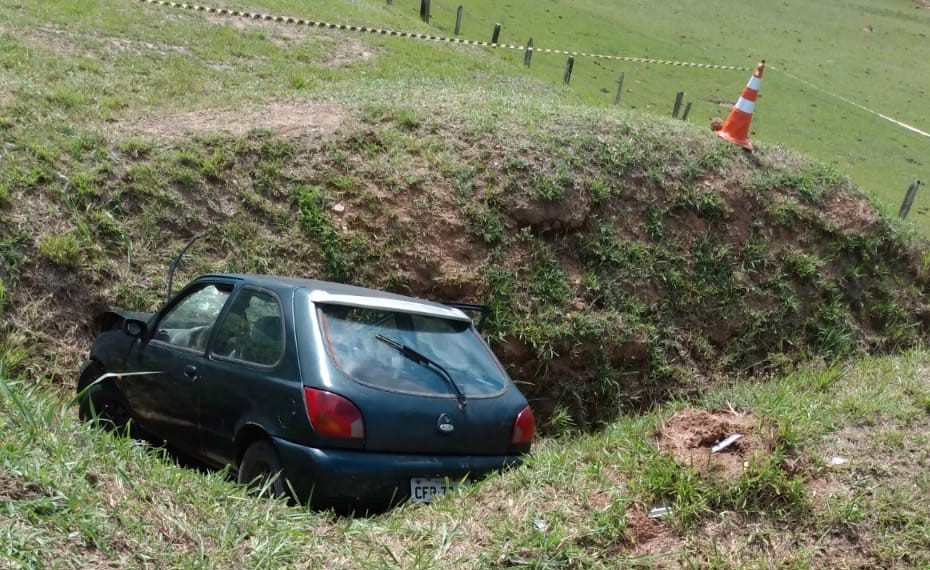 Homem é encontrado sem vida dentro de veículo na Rondon