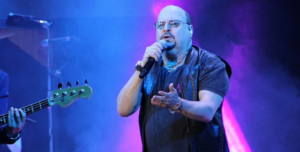 Paulinho, vocalista do Roupa Nova, morre no Rio aos 68 anos após contrair Covid-19