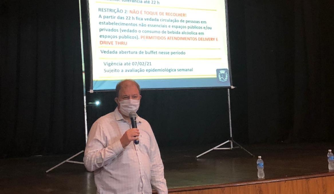 Prefeitura anuncia novas medidas na Fase Laranja; Pardini nega toque de recolher em Botucatu