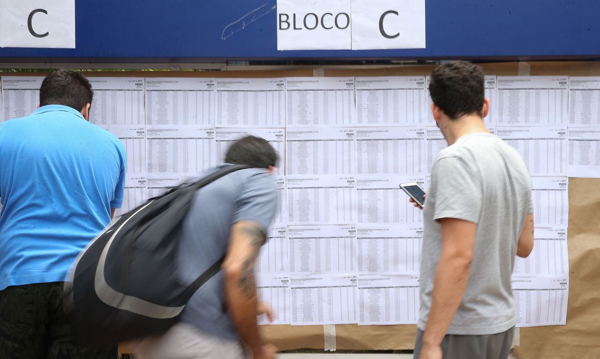 Estudantes fazem hoje primeira prova do Enem 2020