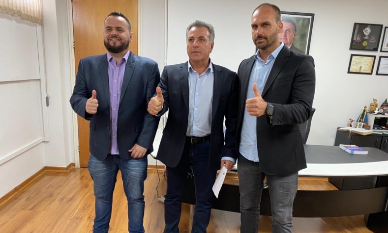 Jaú tenta comprar vacina direto da Rússia