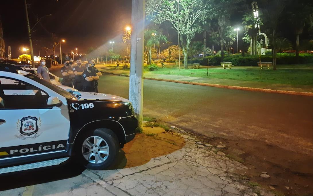 Prefeitura de São Manuel lacra dois estabelecimentos e multa residência, banco, supermercado e bar