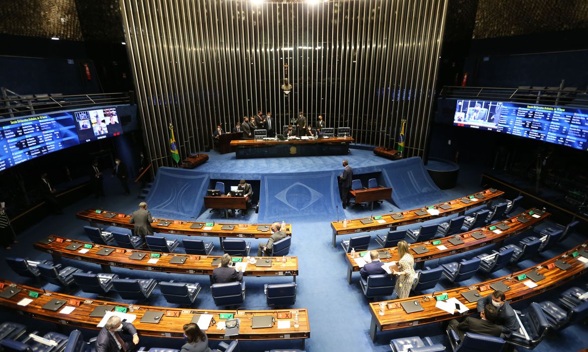 Aprovada pelo Senado, PEC Emergencial reinstitui o auxílio emergencial; entenda