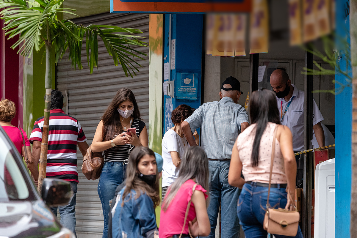 Após pedido de lojistas e clientes, comércio de Botucatu irá funcionar neste feriado de 21 de abril