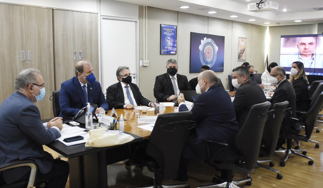 Comitiva de Botucatu tem nova reunião em Brasília por projeto de vacinação em massa da população