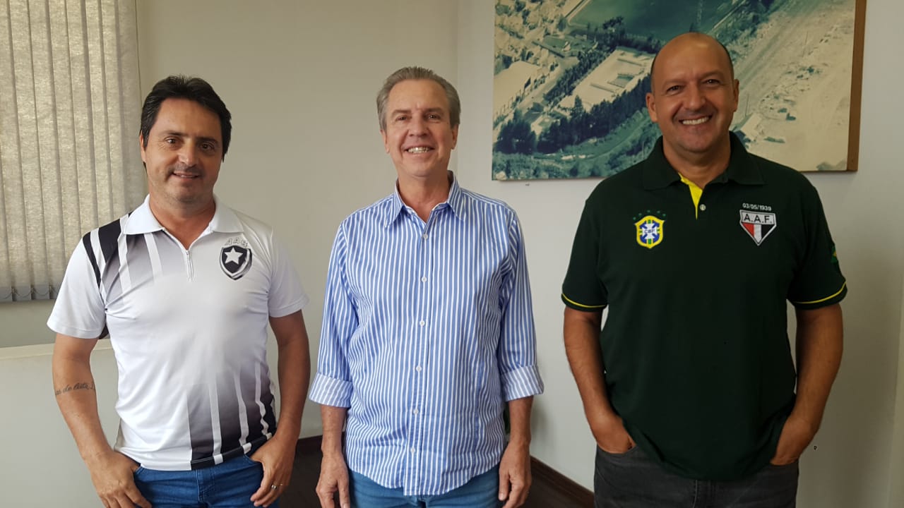 Presidentes de clubes de Botucatu fazem apelo a associados para manter quadros de funcionários e estruturas