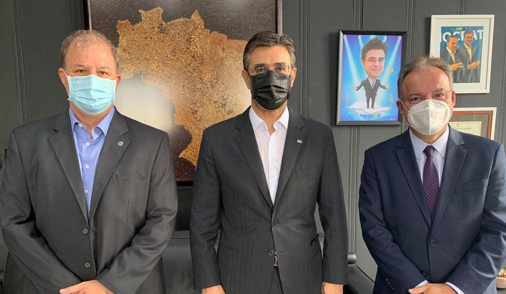 Em São Paulo, Pardini pede atenção imediata do governo estadual para a Rodovia Alcides Soares