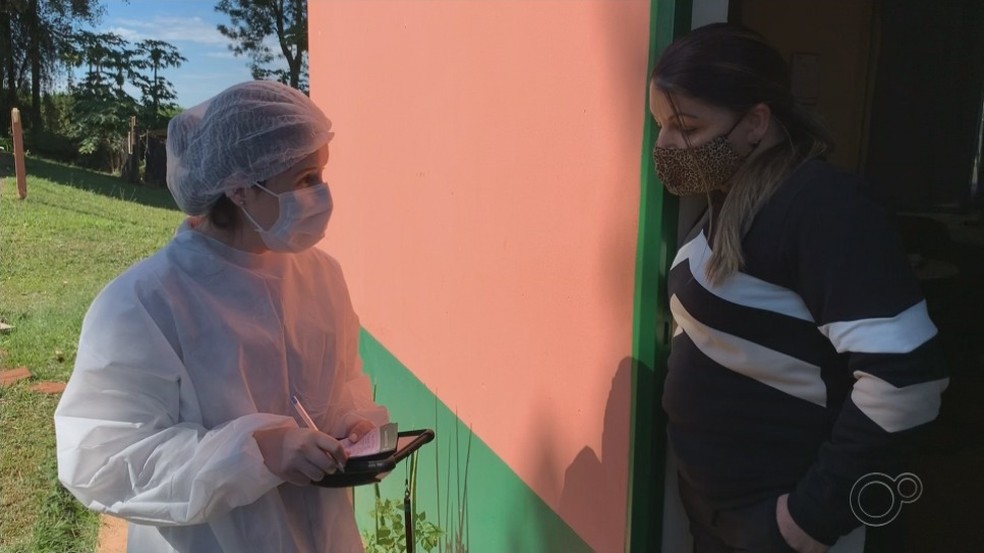 Vacinação em Botucatu: equipes fazem busca ativa e imunizam moradores da zona rural