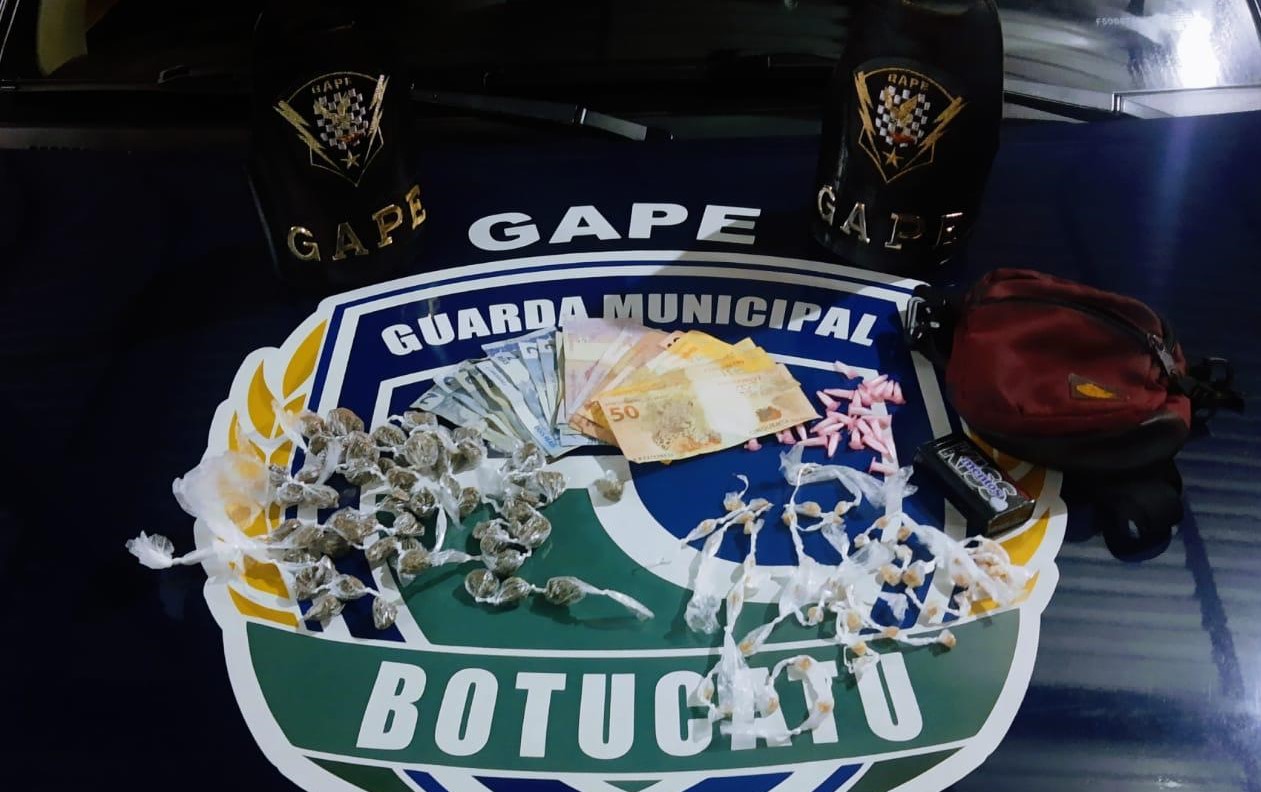 GAPE flagra jovens vendendo droga perto de creche no Santa Eliza