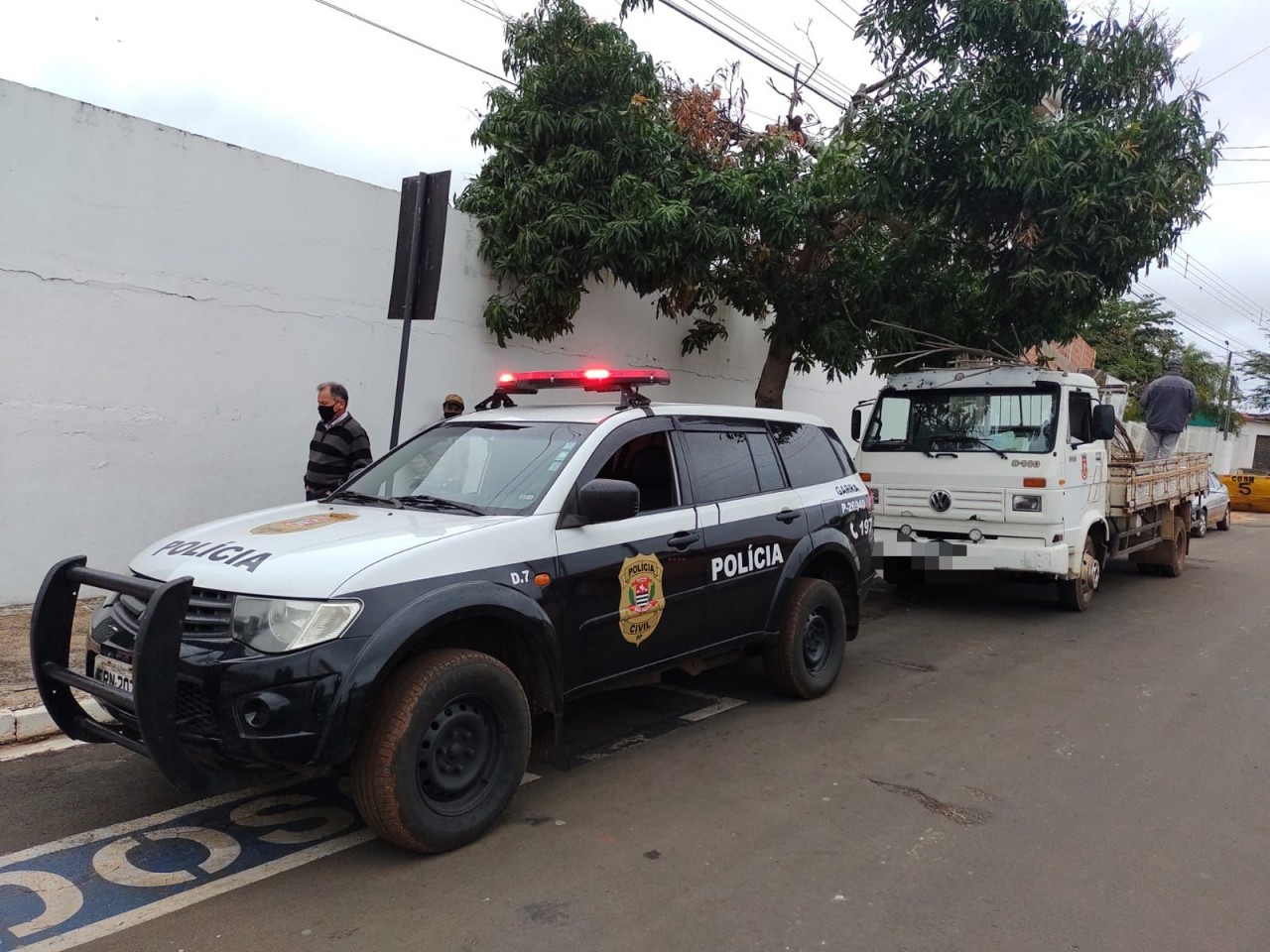Policia Civil de Itatinga identifica autores de furto de aço na linha férrea