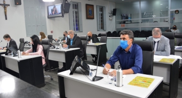 Vereadores de Botucatu rejeitam decisão do TCE-SP sobre irregularidade de licitação em 2015