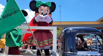 Domingo, 28, tem Parada de Natal com a Turma do Mickey, no Shopping Park Botucatu