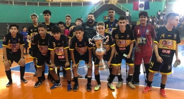 Projeto ‘Meninos de Ouro’ de Botucatu fecha o ano com títulos no Futsal