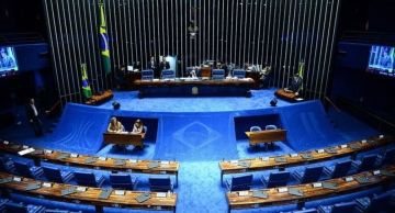 Senado aprova volta da propaganda gratuita de partidos no rádio e televisão