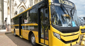 Educação Municipal adquire 10 novos ônibus para a frota escolar