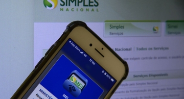 Micro e pequenas empresas podem aderir ao Simples Nacional até quarta, 31