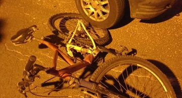 Colisão entre carro e bicicleta deixa adolescente ferido em Botucatu