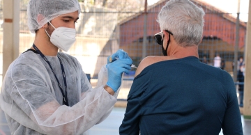 Prefeitura amplia 4ª dose contra Covid-19 para idosos com 60 anos ou mais