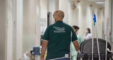 Mulher sofre mal súbito, fica sem sinais vitais, mas sobrevive após 1 hora de intenso trabalho de reanimação no HC de Botucatu