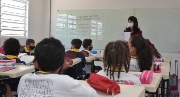 Educação e SEBRAE assinam parceria para Programa de Educação Empreendedora em Botucatu