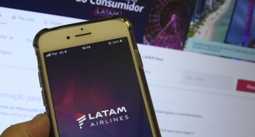 Latam suspende 21 voos nacionais devido ao aumento dos combustíveis