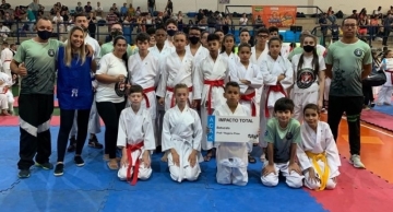 Karatê de Botucatu conquista 32 medalhas em competição no final de semana